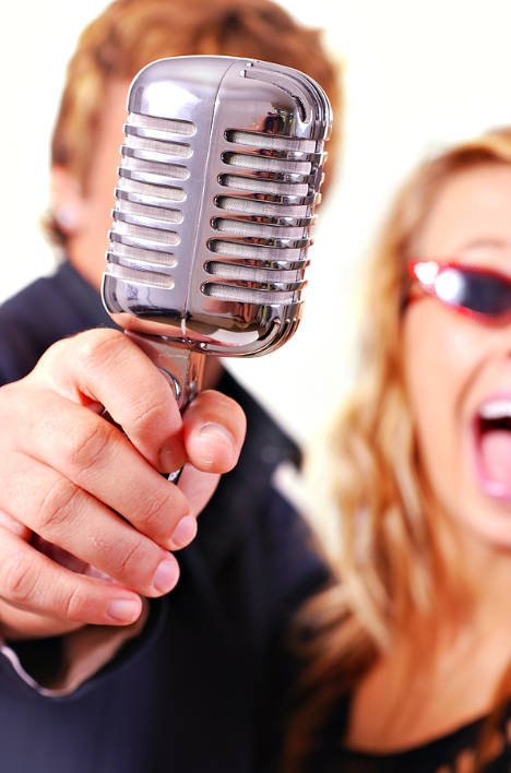 Karaoke Singers in the Chop Shop at Azalea Grove Getaway
